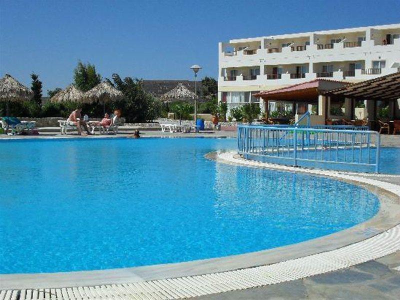 Evripides Village מלון 4*